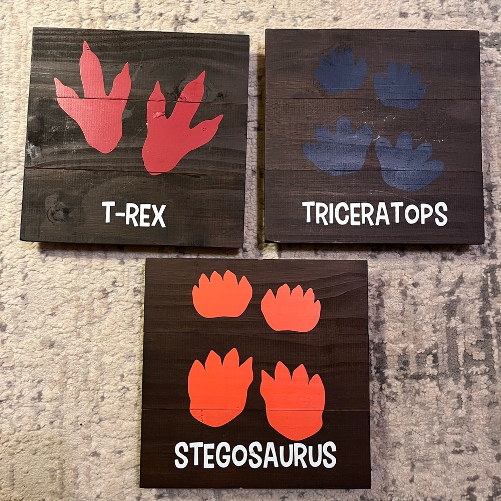 Dinosaur Footprint Wall Art Set